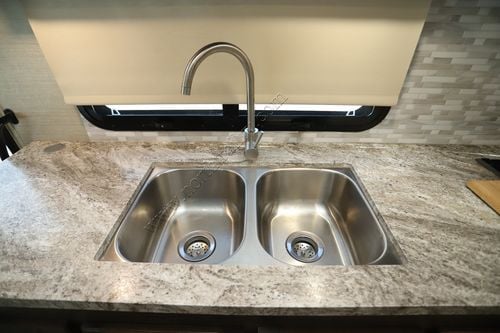 2020 Jayco Greyhawk 29MV