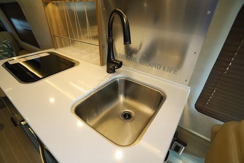 2024 Airstream Interstate 24GL Tommy Bahama AWD