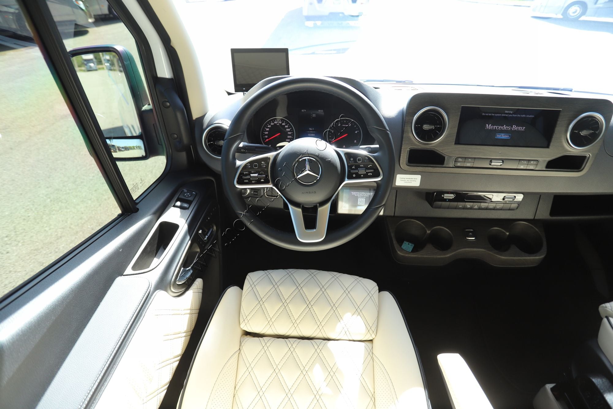 Used 2023 Midwest Patriot MD4 Class B  For Sale