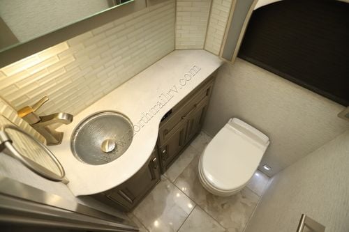 2023 Newmar Essex 4521