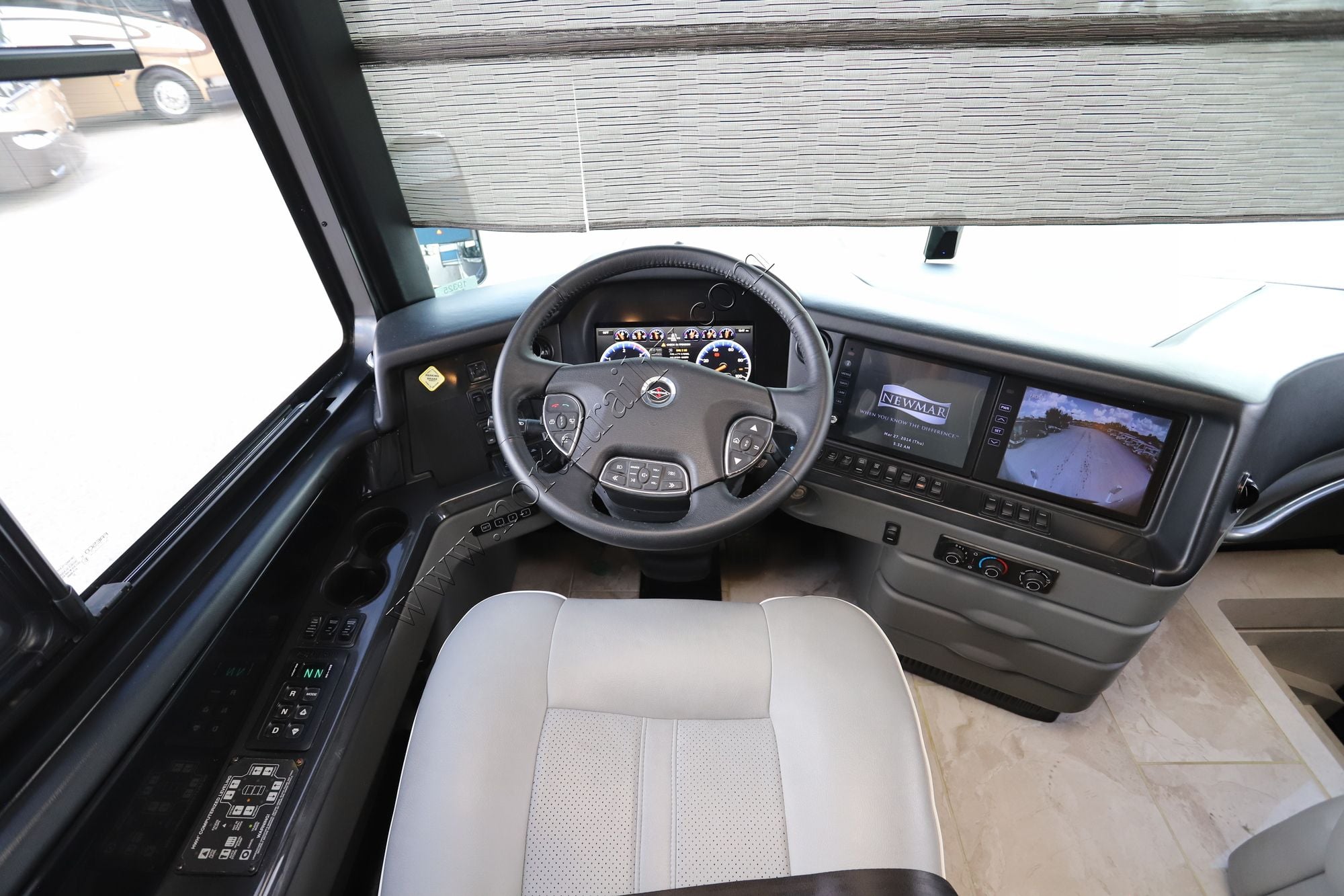 Used 2023 Newmar Essex 4521 Class A  For Sale