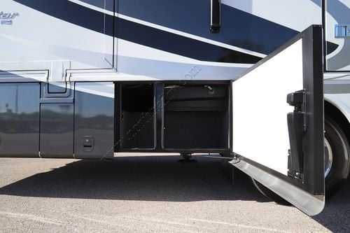 2023 Newmar Bay Star 3811 Class A