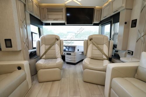 2022 Newmar Mountain Aire 4118
