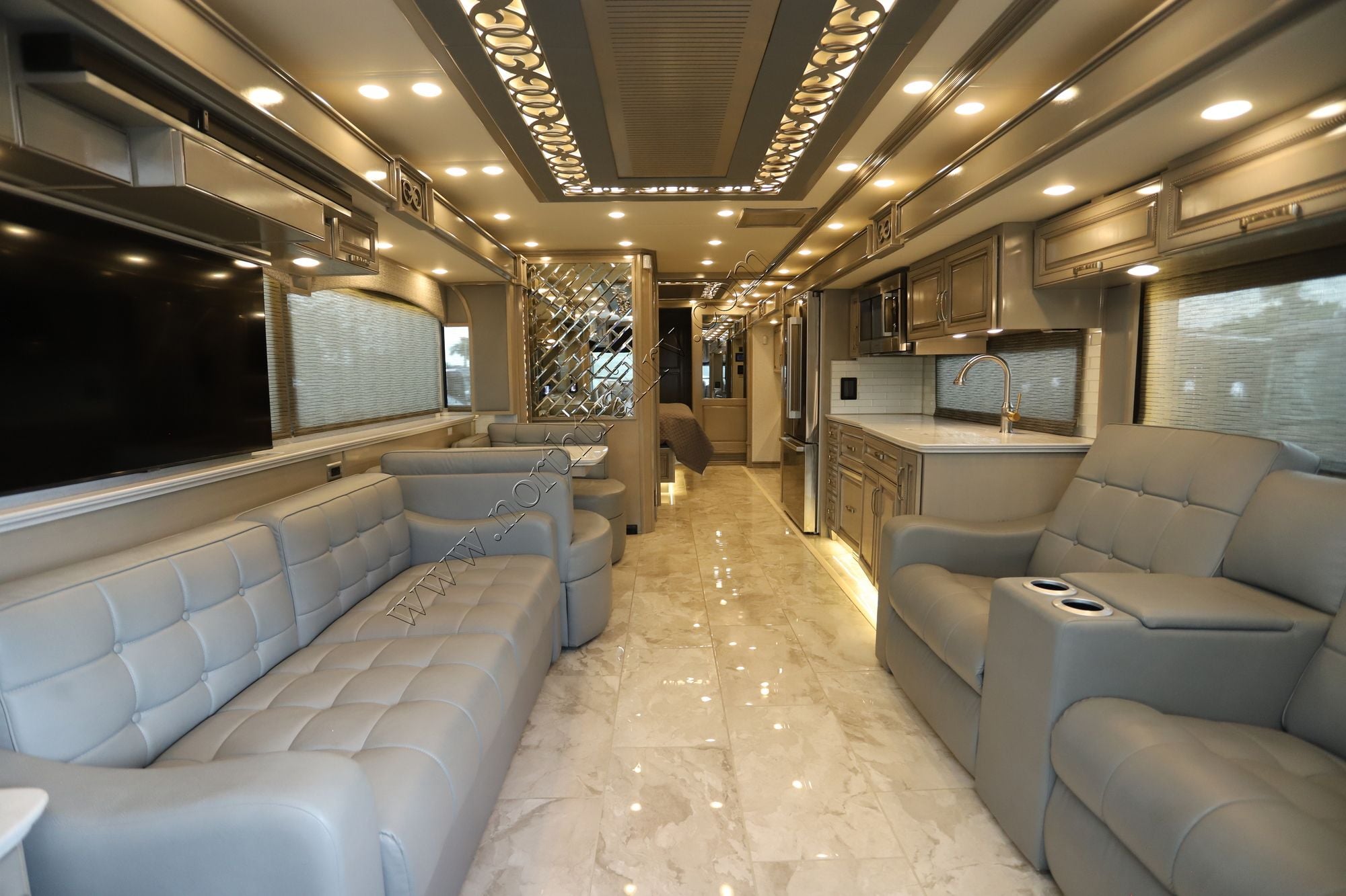 Used 2023 Newmar Essex 4521 Class A  For Sale