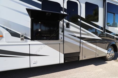 2023 Newmar Bay Star 3811 Class A