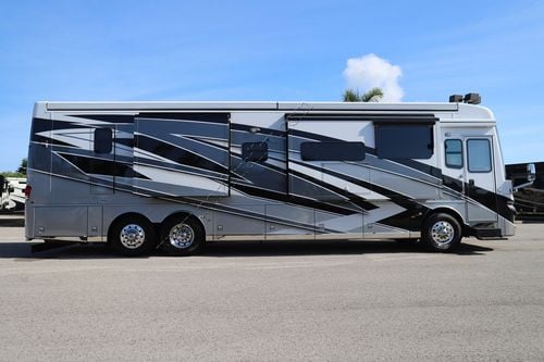 2024 Newmar Mountain Aire 4118
