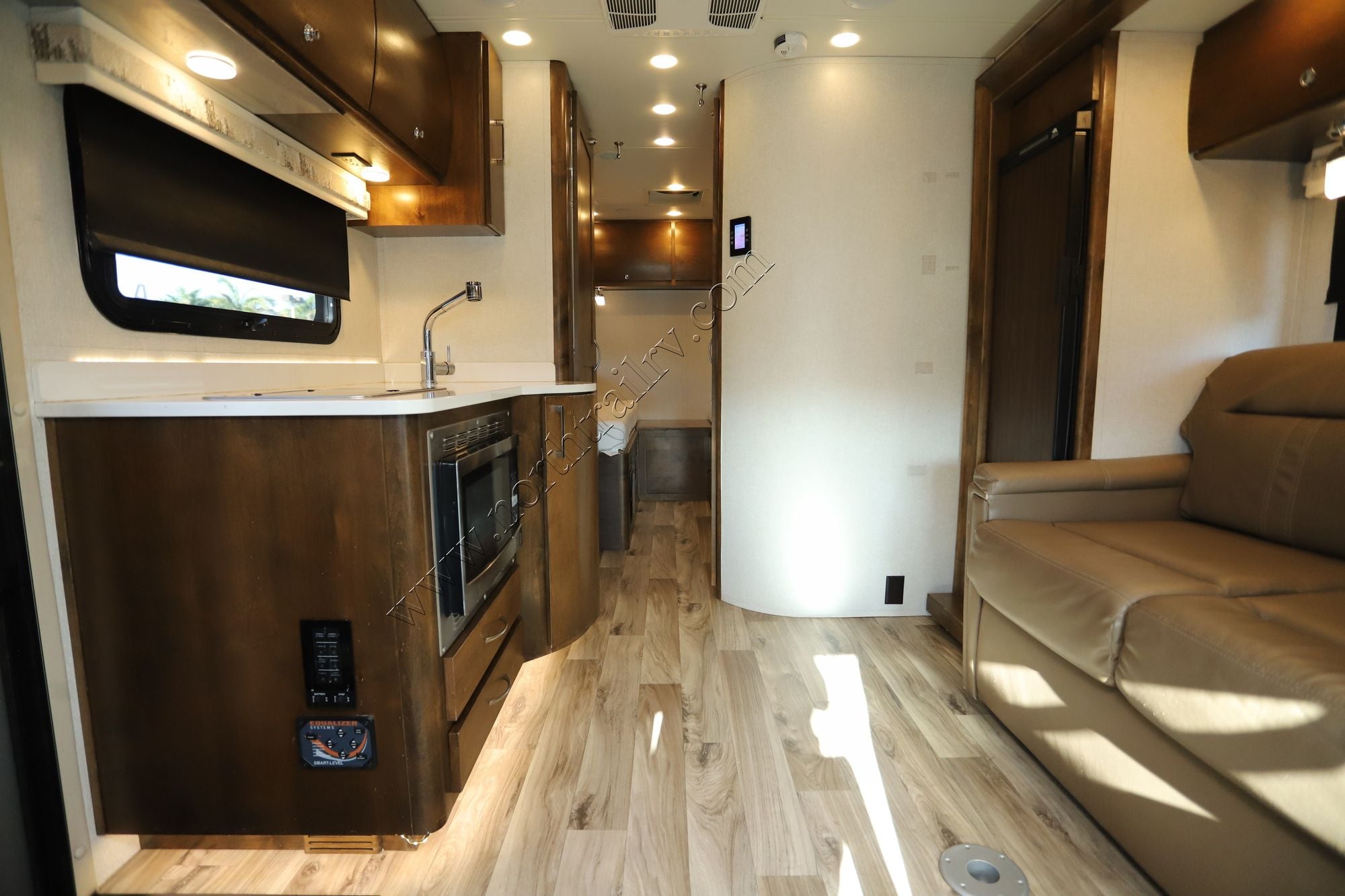 Used 2019 Tiffin Motor Homes Wayfarer 24TW Class C  For Sale