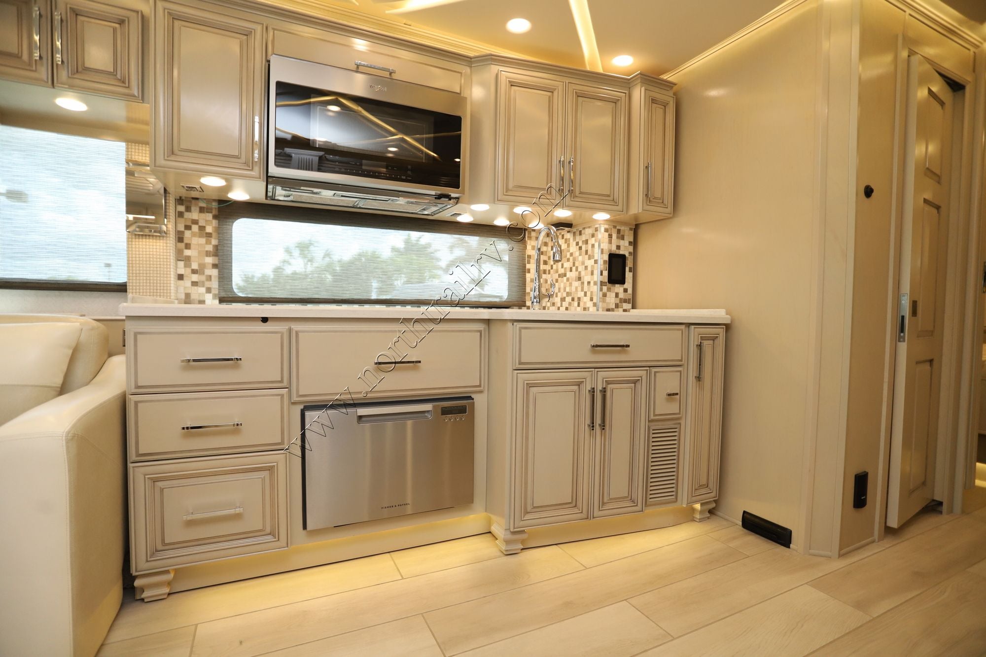 Used 2022 Newmar Mountain Aire 4118 Class A  For Sale