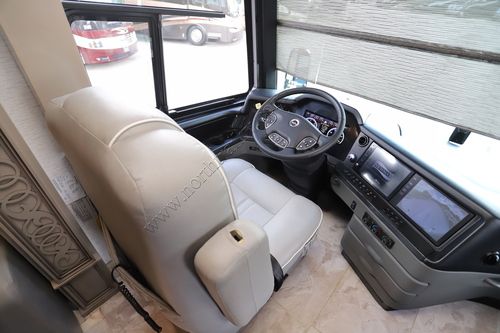 2023 Newmar Essex 4521