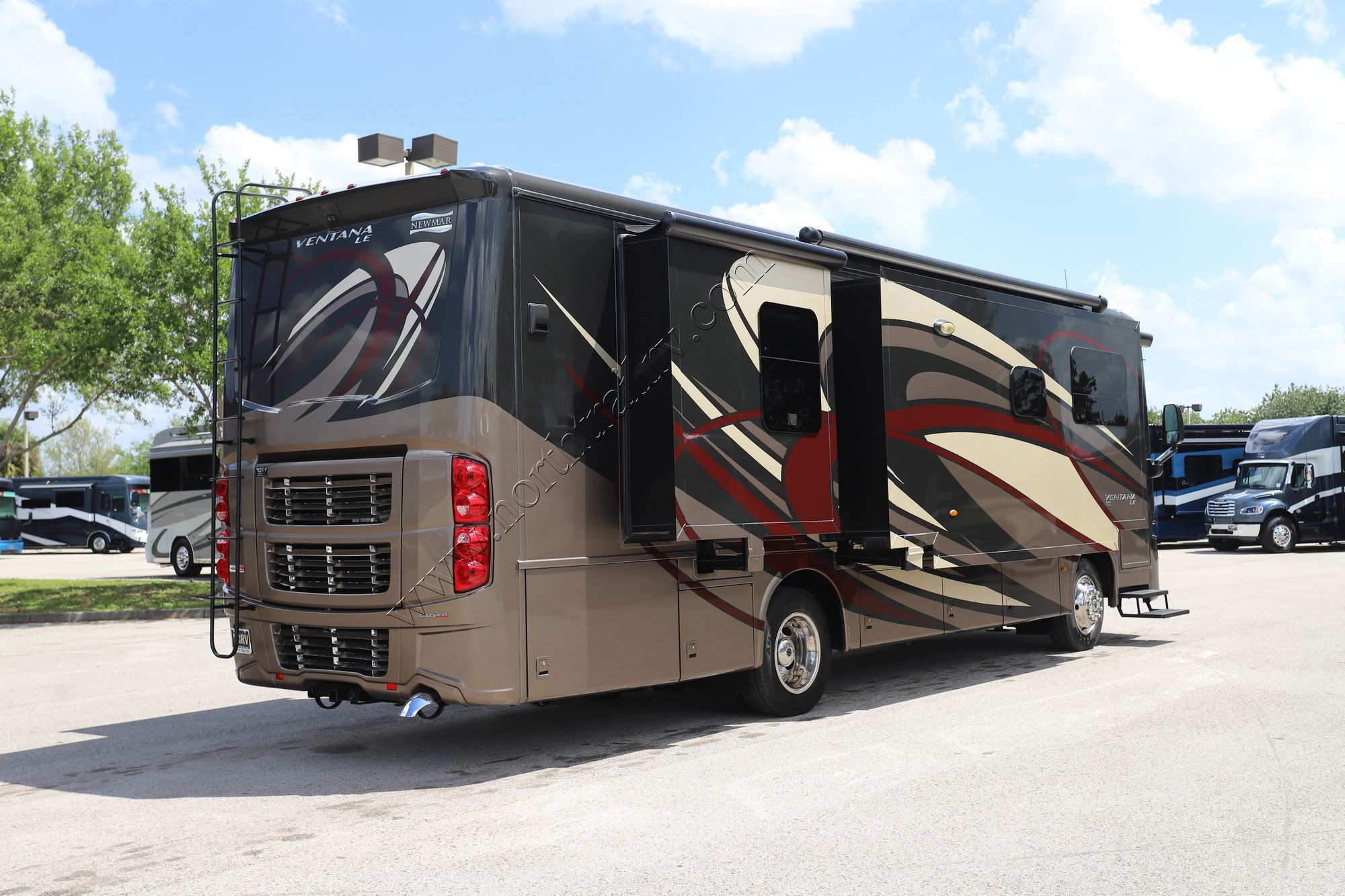 Used 2019 Newmar Ventana Le 3412 Class A  For Sale