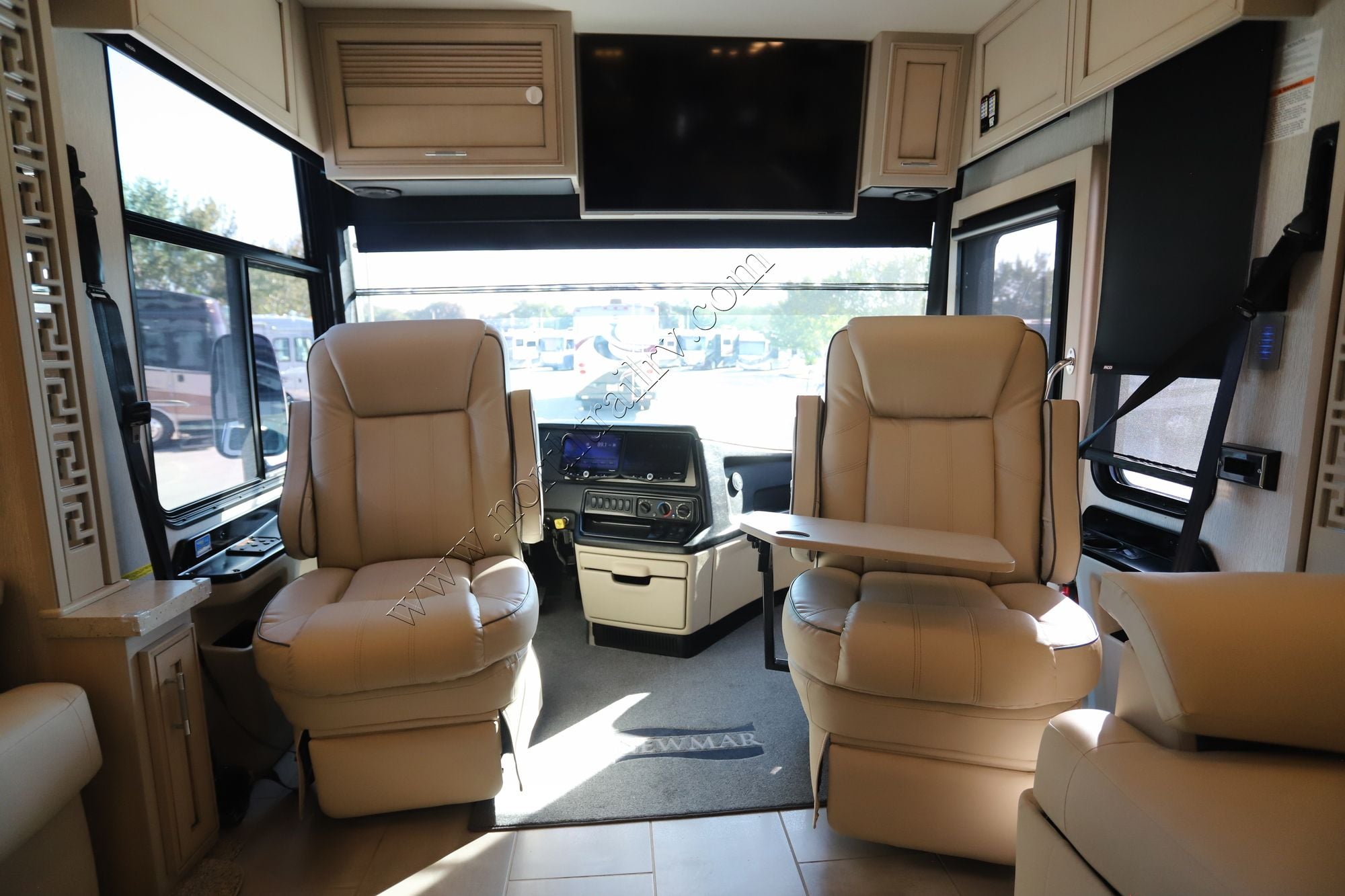 Used 2020 Newmar Ventana 4326 Class A  For Sale
