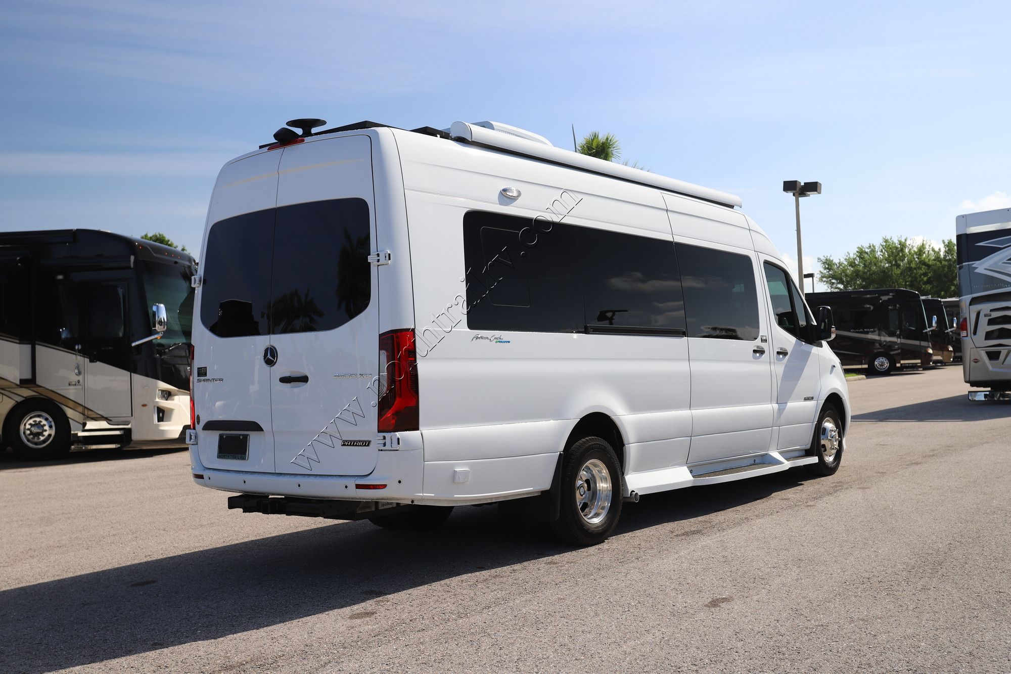 Used 2023 Midwest Patriot MD4 Class B  For Sale