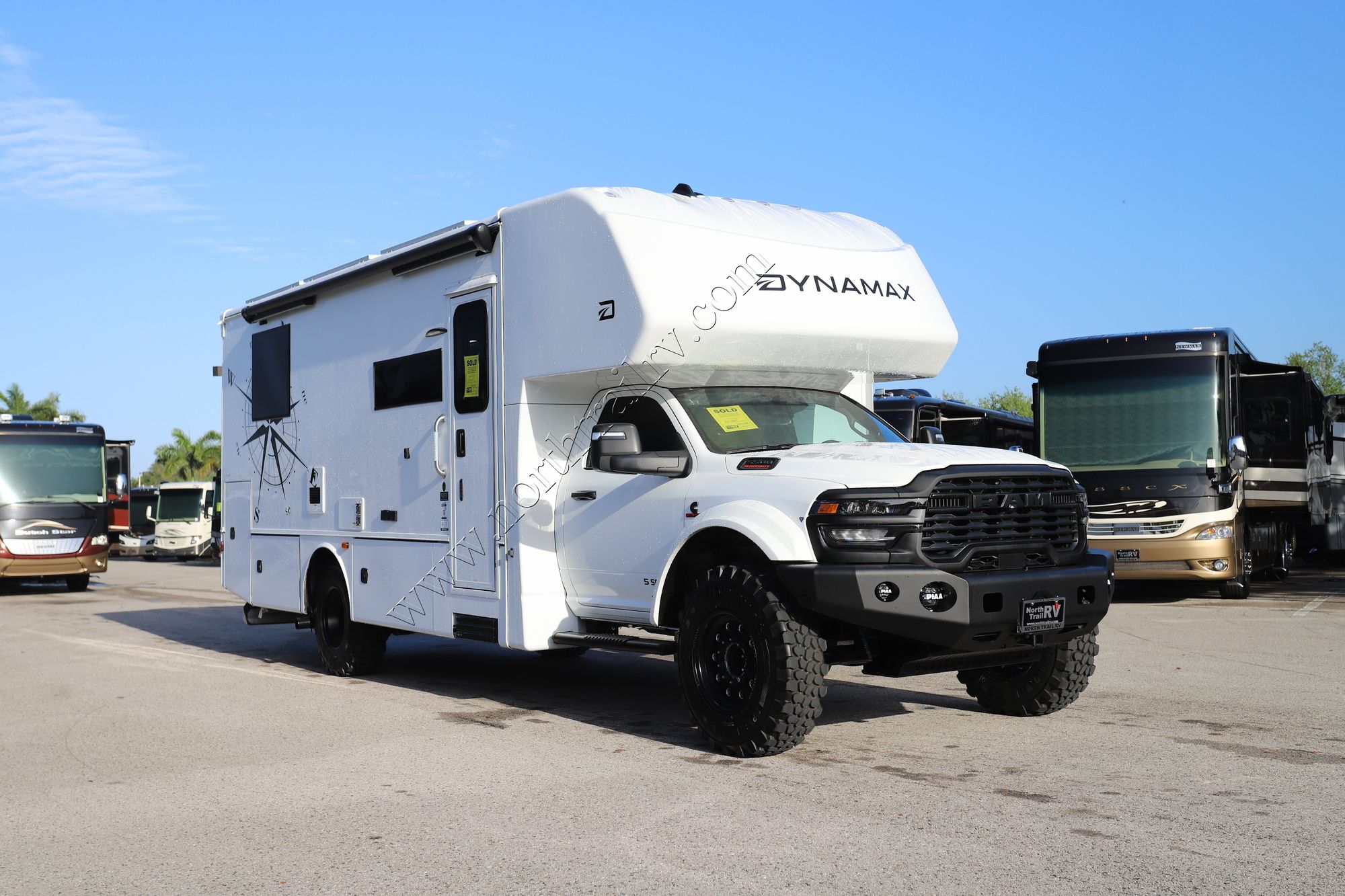 New 2026 Dynamax Isata 5 28SS 4X4 EX Super C  For Sale