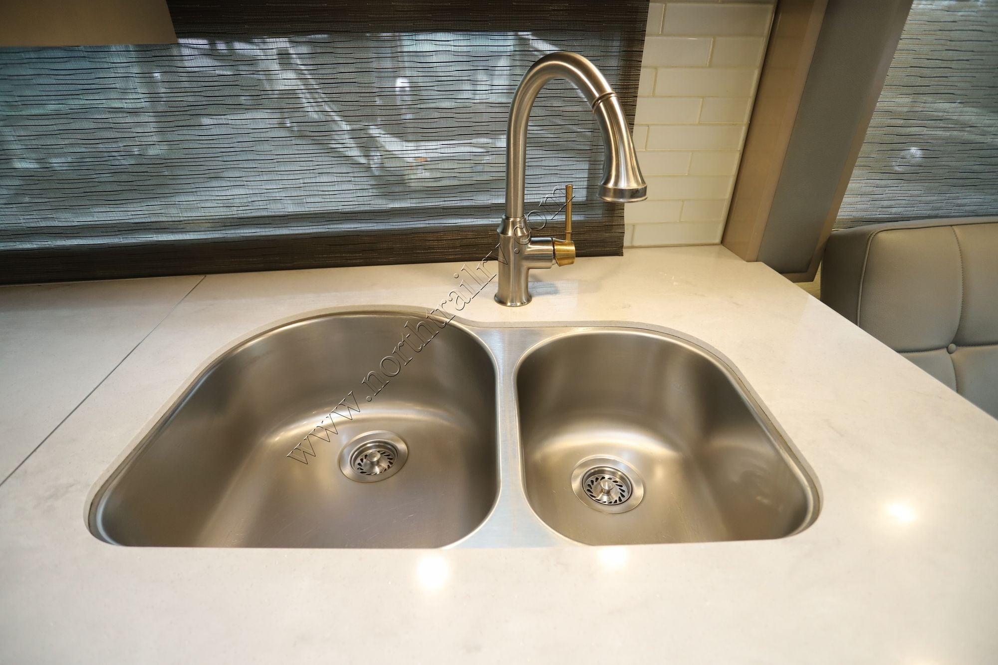 Used 2023 Newmar Essex 4521 Class A  For Sale