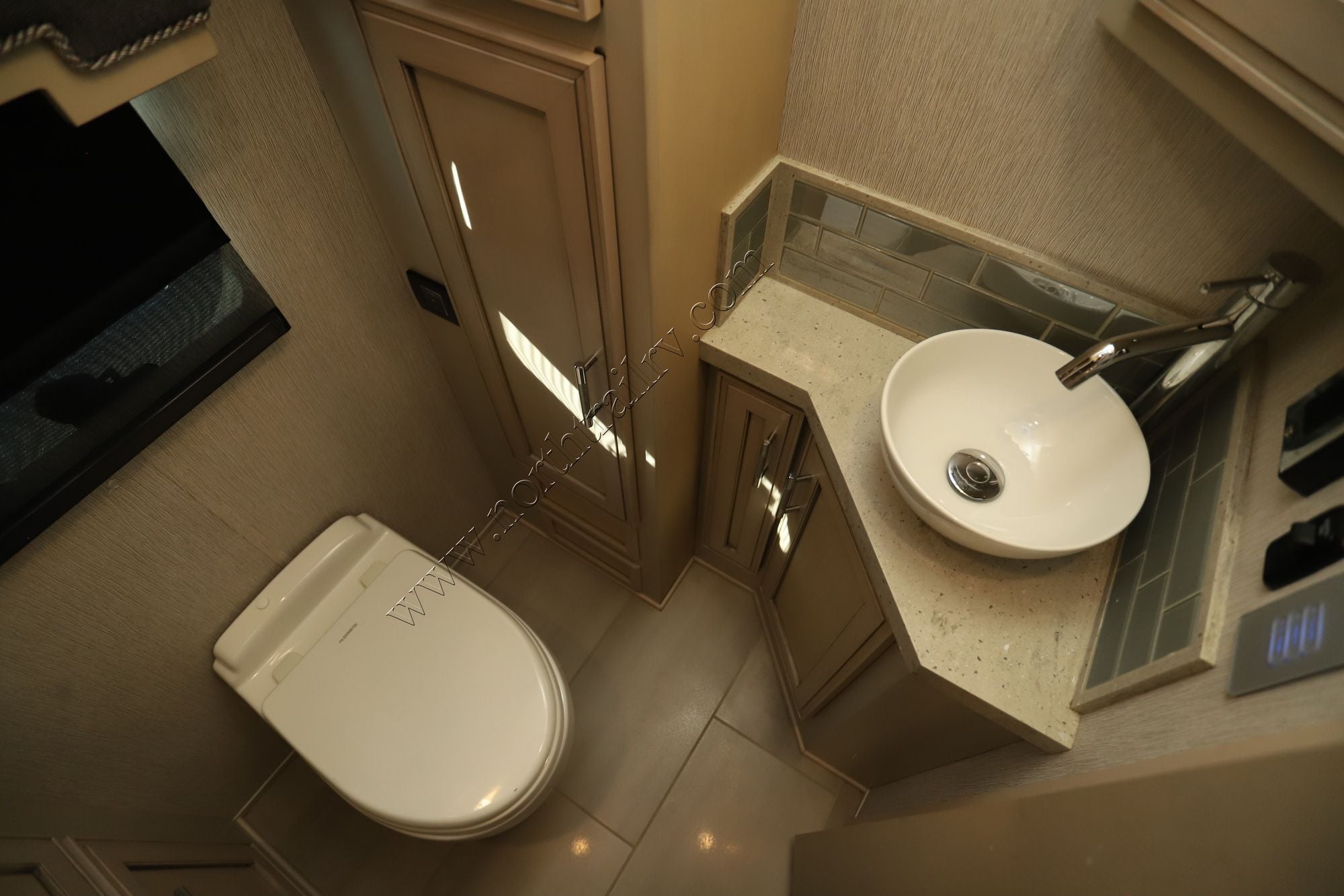 Used 2020 Newmar Ventana 4326 Class A  For Sale