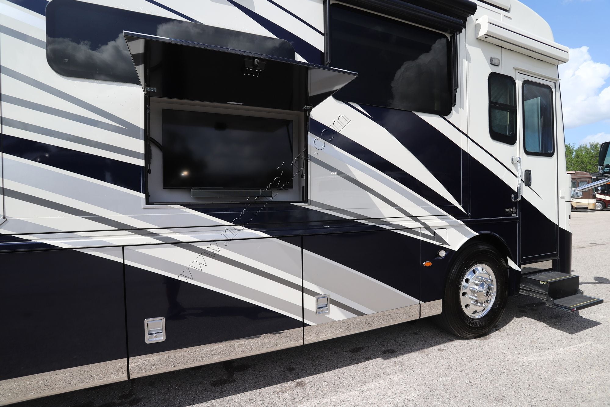 Used 2022 Newmar Mountain Aire 4118 Class A  For Sale