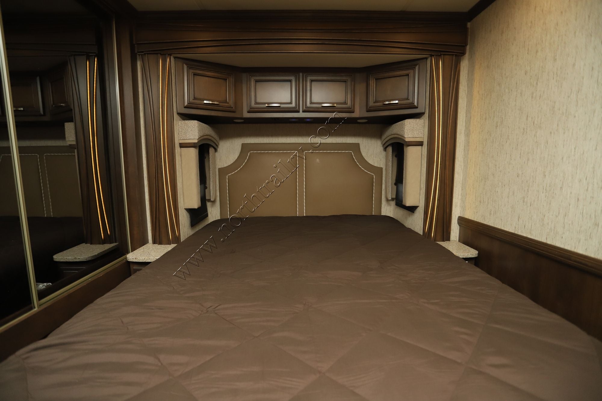 Used 2019 Newmar Ventana Le 3412 Class A  For Sale