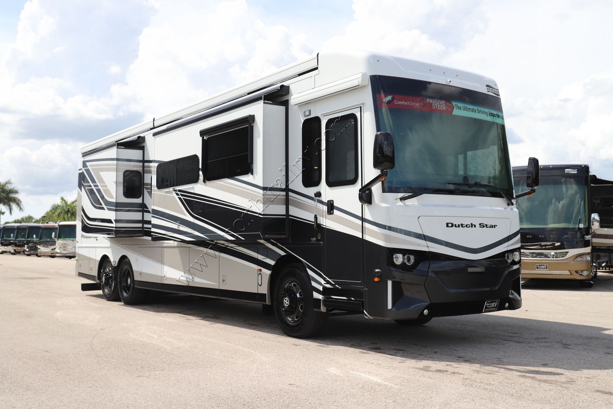 New 2026 Newmar Dutch Star 4081 Class A  For Sale