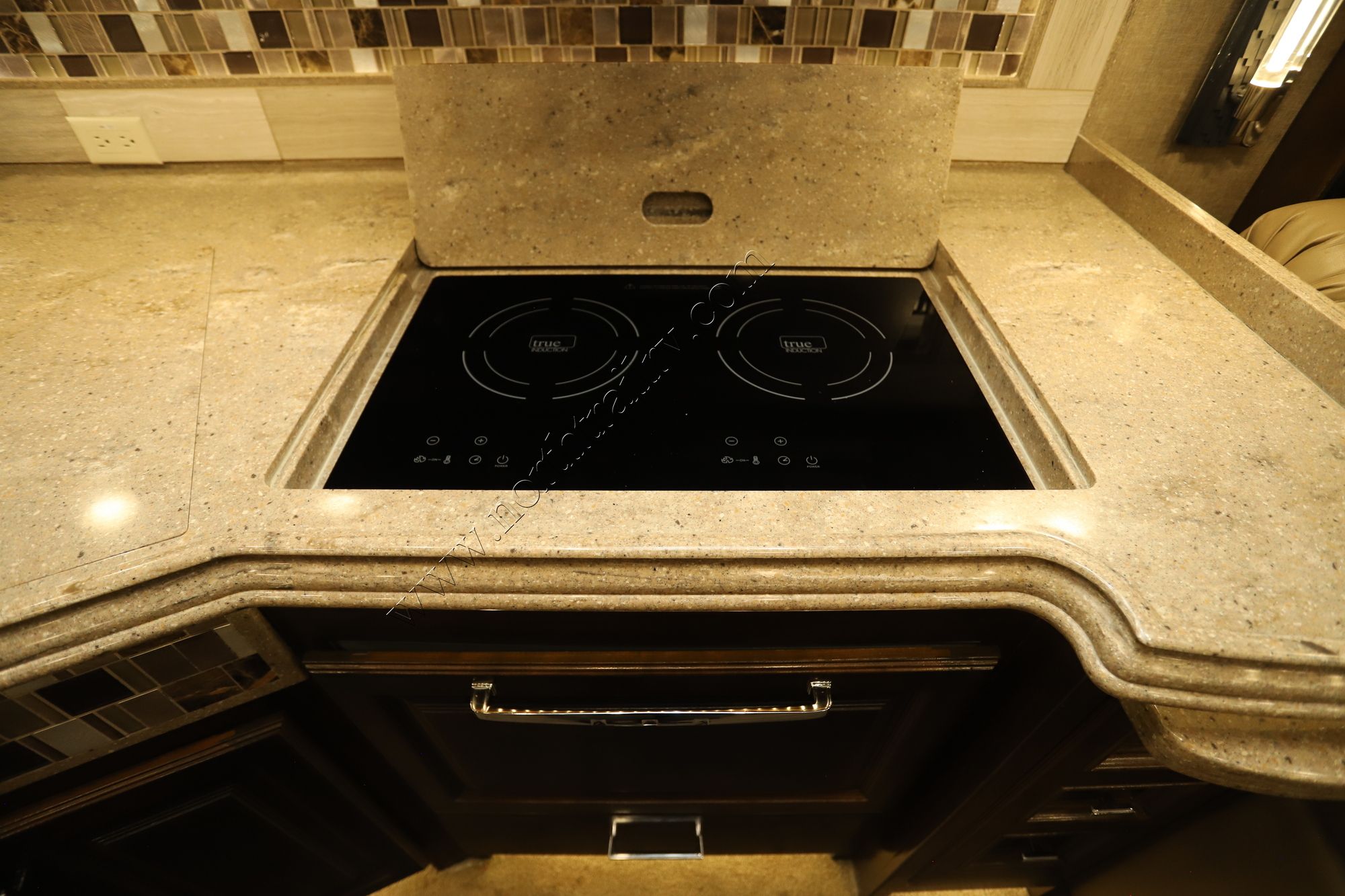 Used 2018 Tiffin Motor Homes Allegro Bus 40SP Class A  For Sale