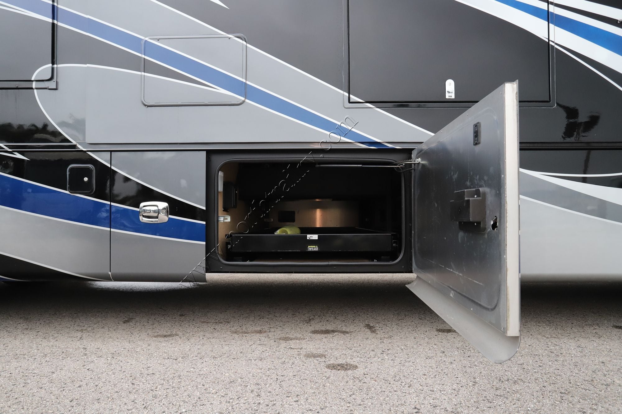 Used 2018 Tiffin Motor Homes Allegro Bus 40SP Class A  For Sale