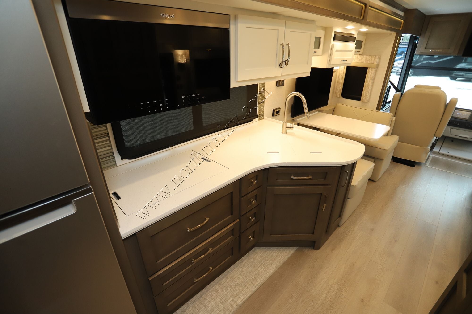 New 2026 Newmar Canyon Star 3947 Class A  For Sale