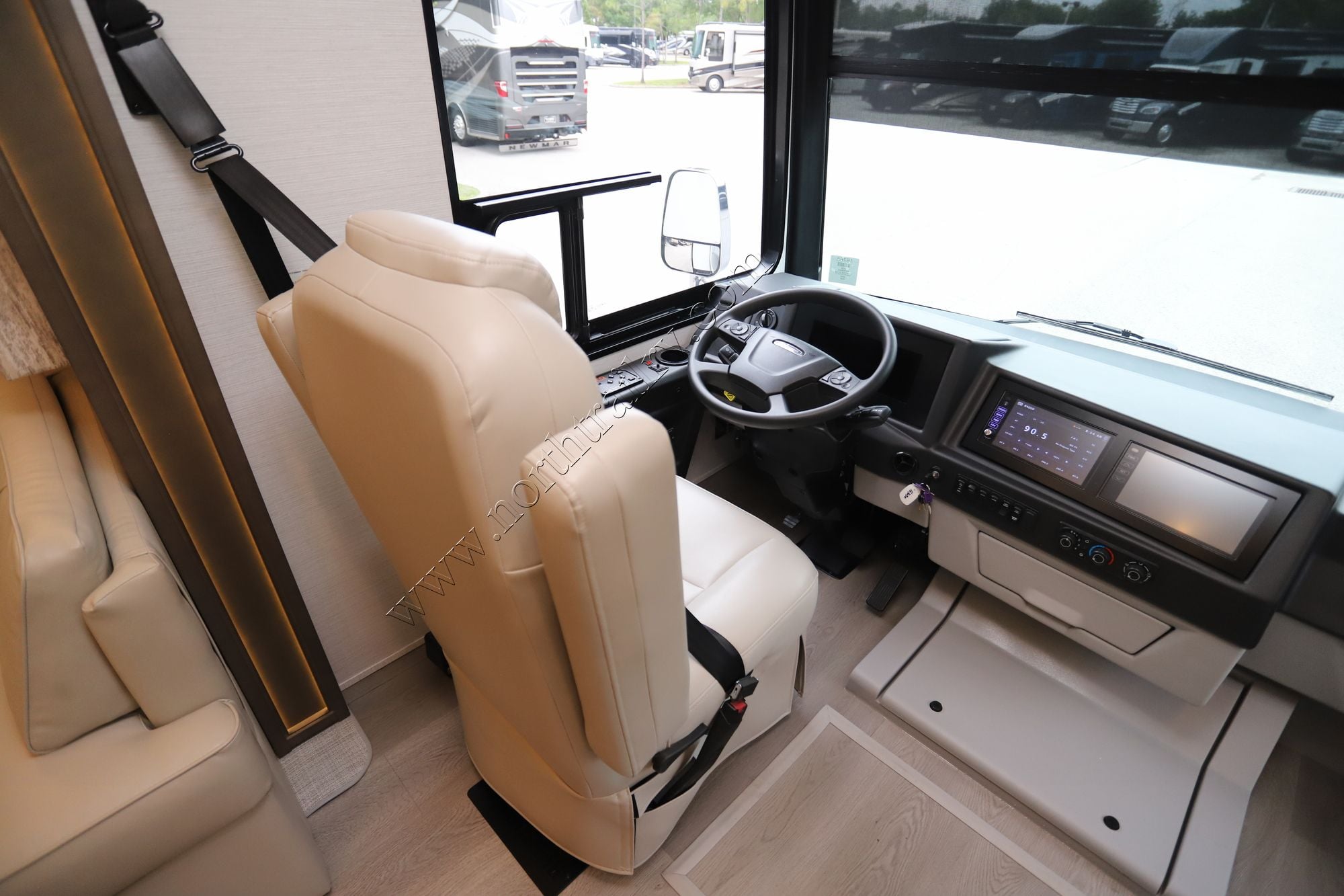 New 2026 Newmar Canyon Star 3947 Class A  For Sale