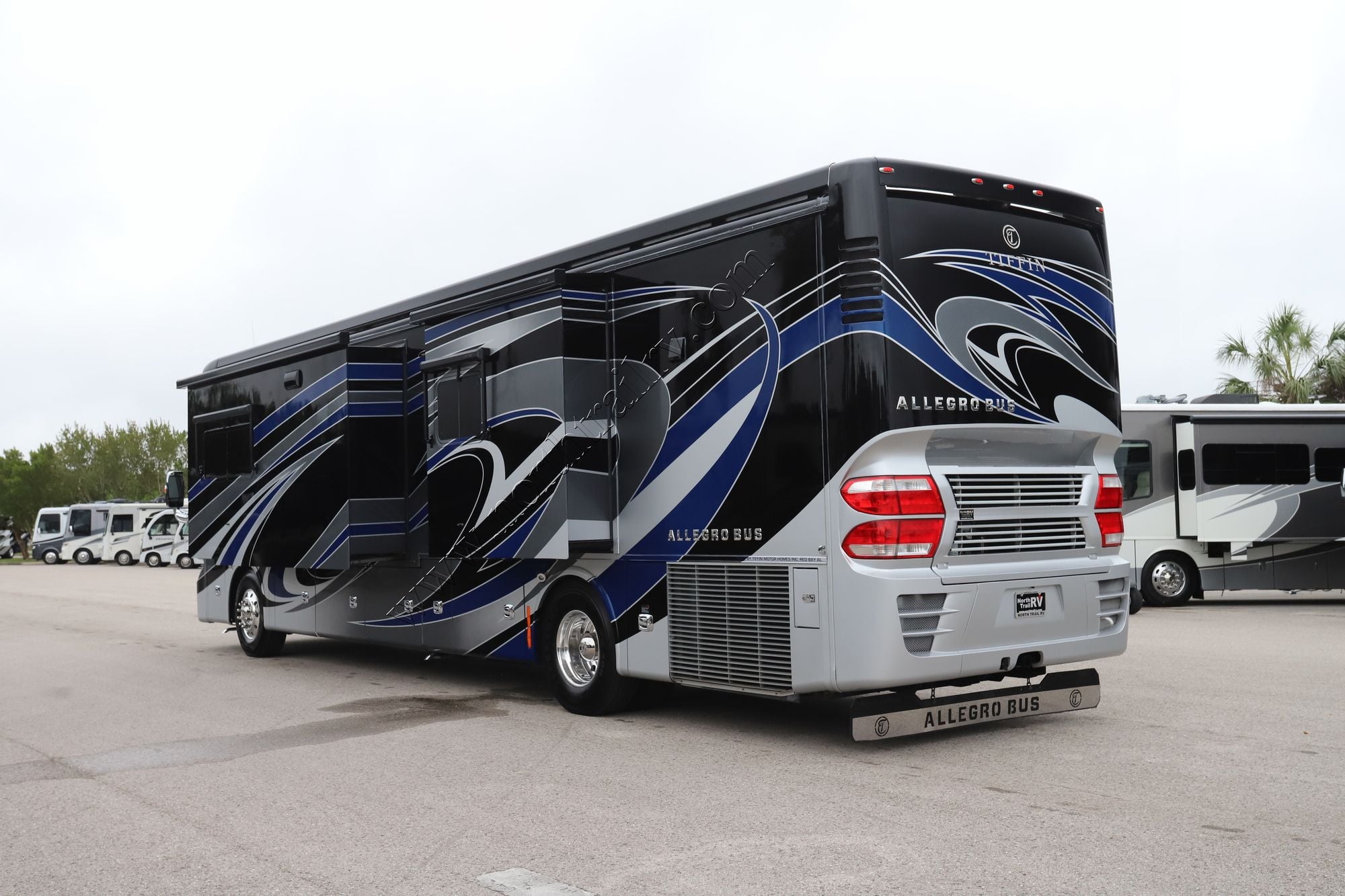 Used 2018 Tiffin Motor Homes Allegro Bus 40SP Class A  For Sale