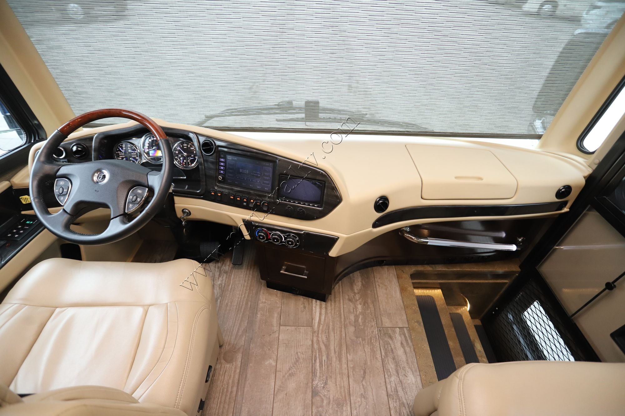 Used 2018 Tiffin Motor Homes Allegro Bus 40SP Class A  For Sale