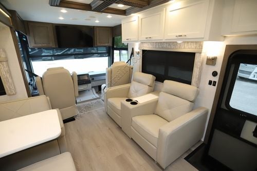 2026 Newmar Canyon Star 3947