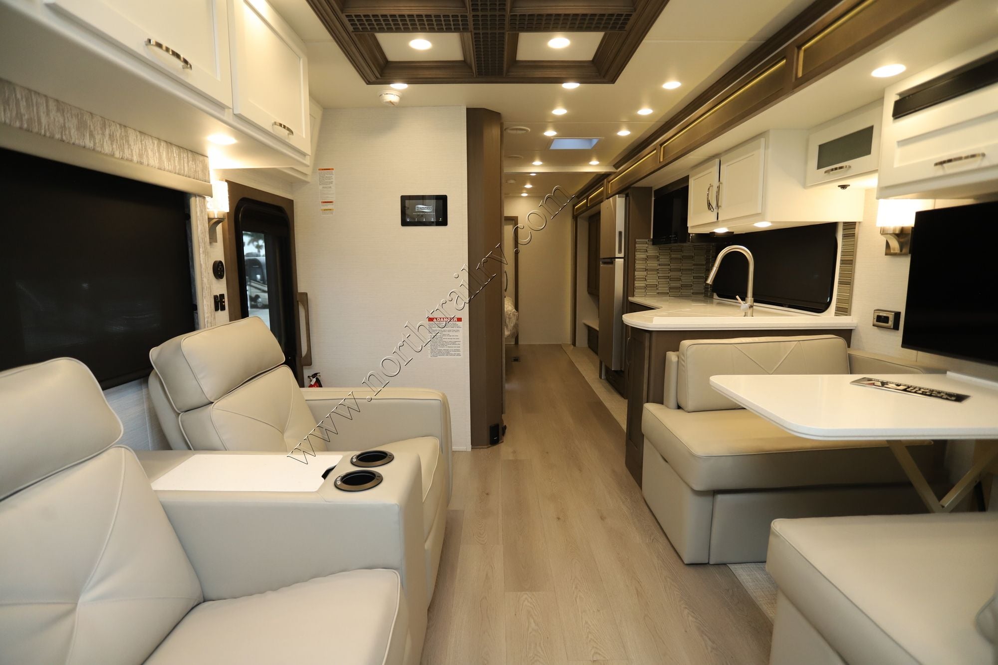 New 2026 Newmar Canyon Star 3947 Class A  For Sale