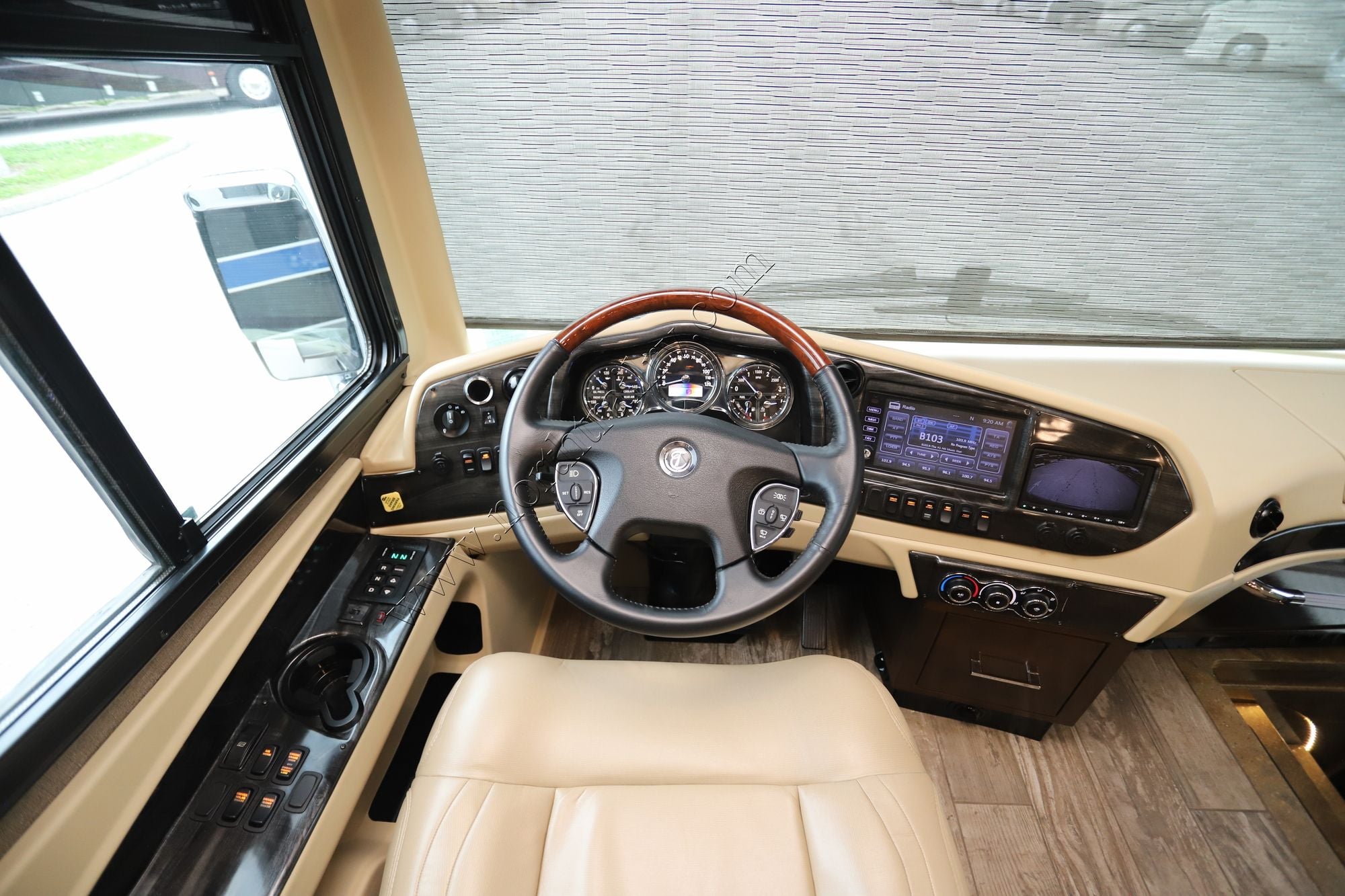 Used 2018 Tiffin Motor Homes Allegro Bus 40SP Class A  For Sale