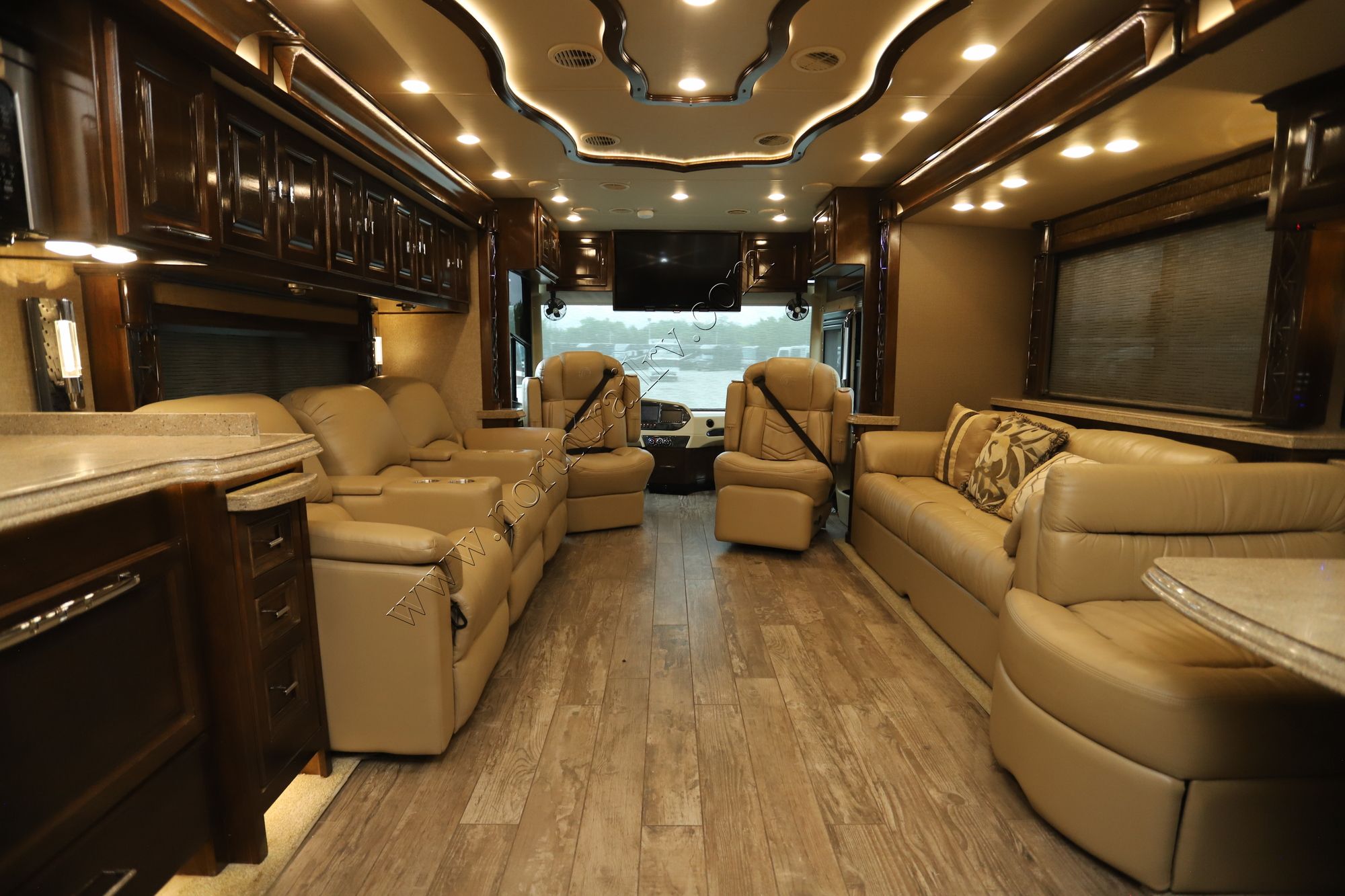 Used 2018 Tiffin Motor Homes Allegro Bus 40SP Class A  For Sale