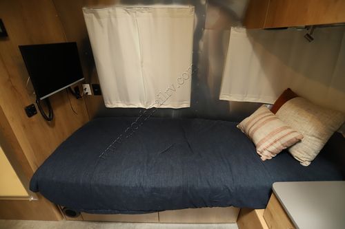 2025 Airstream Trade Wind 25FB Travel Trailer