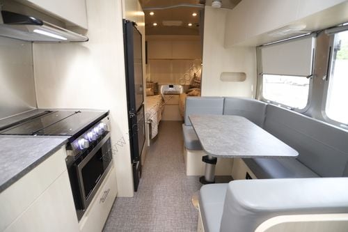 2023 Airstream Flying Cloud 23FBT