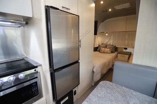 2023 Airstream Flying Cloud 23FBT