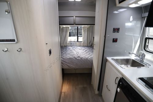 2017 Airstream Sport 16