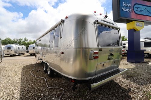 2018 Airstream Flying Cloud 28RBQ