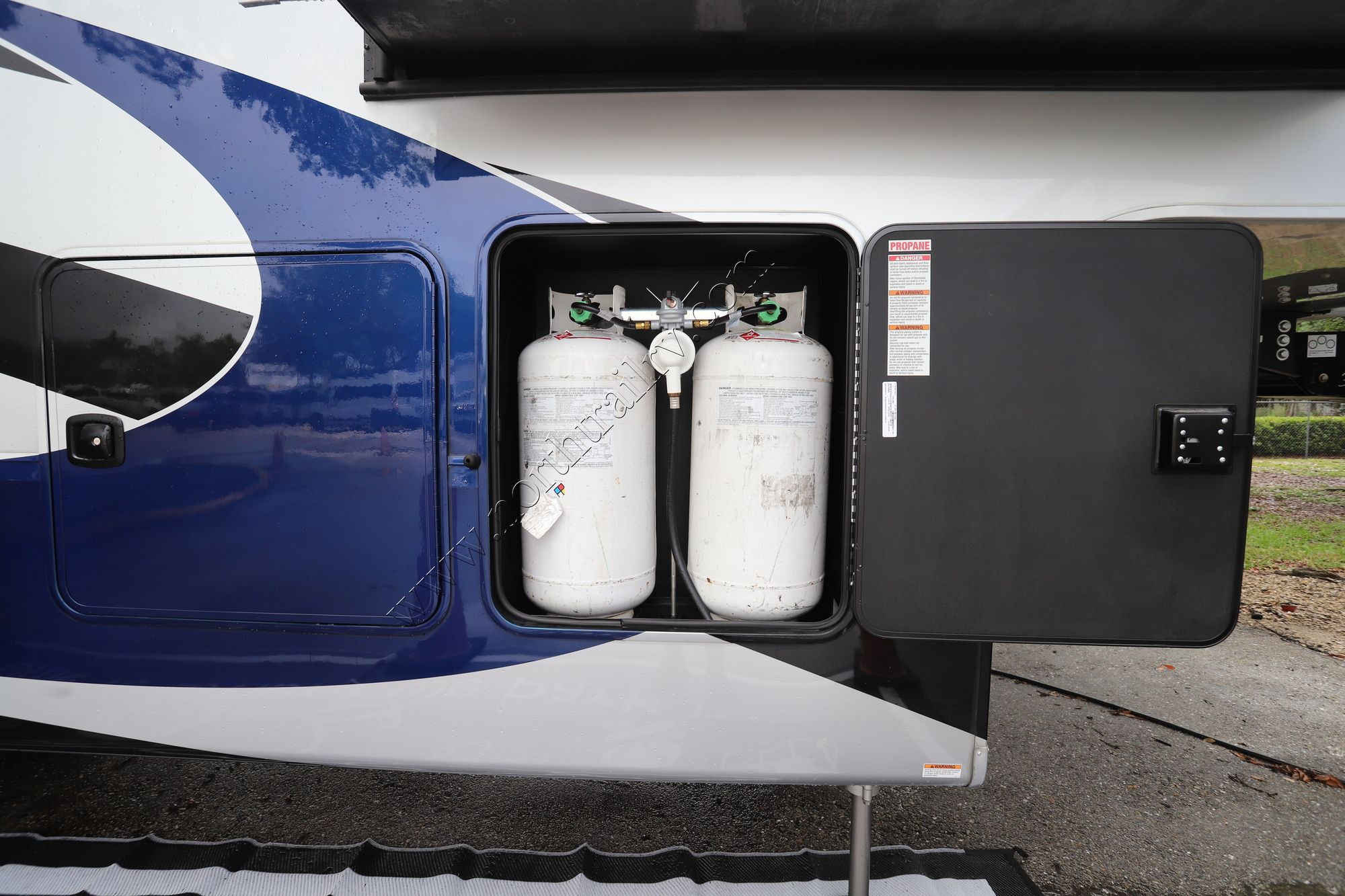 Used 2022 Forest River Riverstone Legacy 442MC Fifth Wheel  For Sale