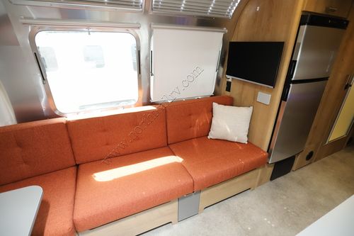2025 Airstream Trade Wind 25FB Travel Trailer