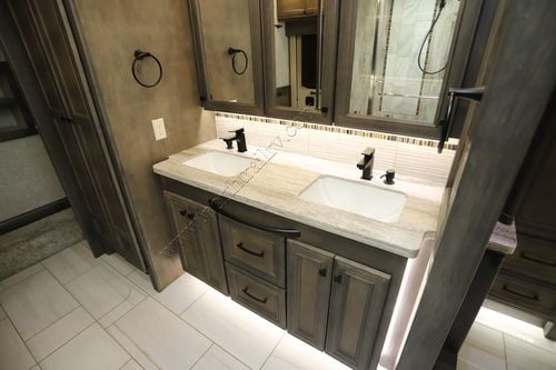 2023 Tiffin Motor Homes Allegro Bus 45FP