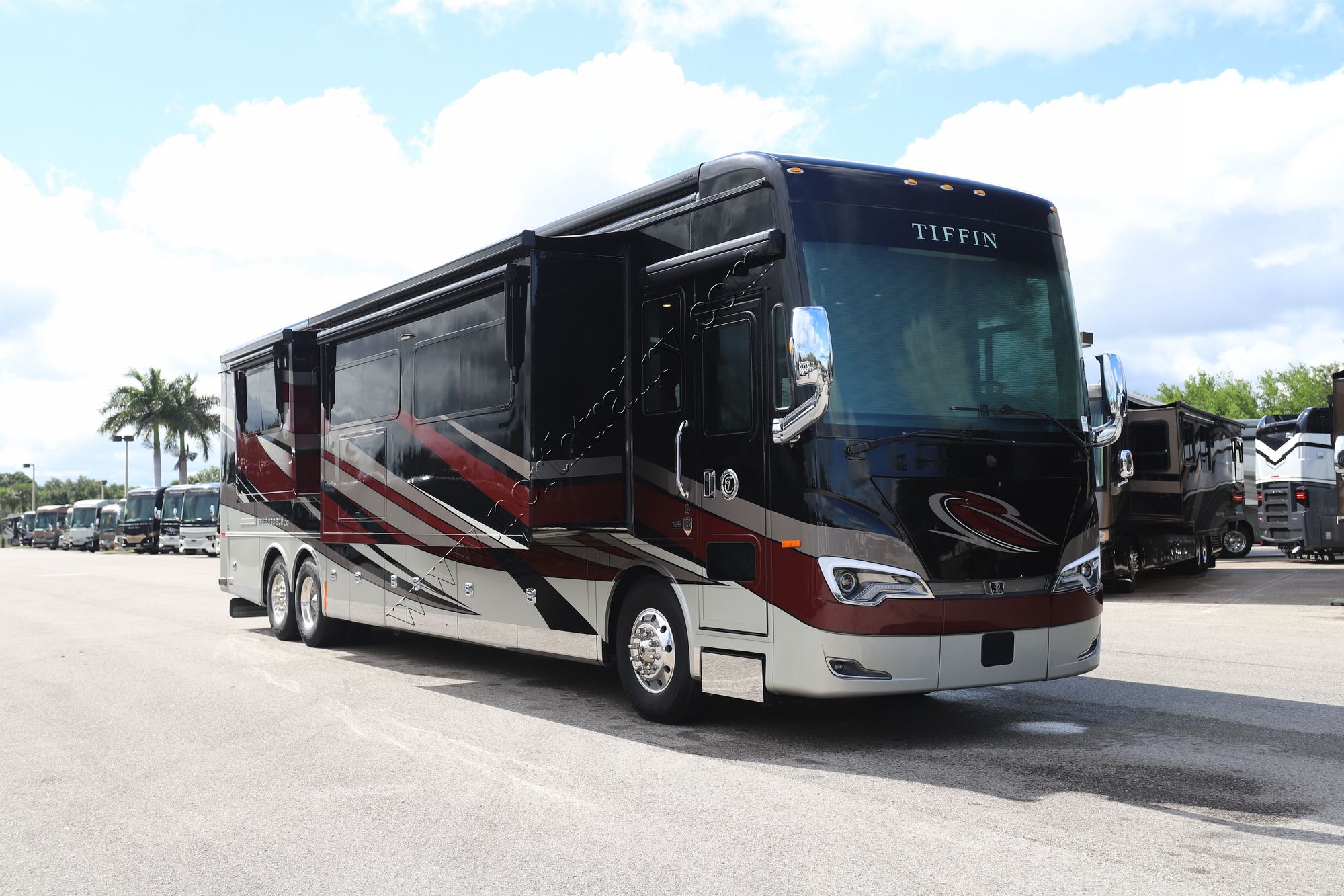 Used 2023 Tiffin Motor Homes Allegro Bus 45FP Class A  For Sale