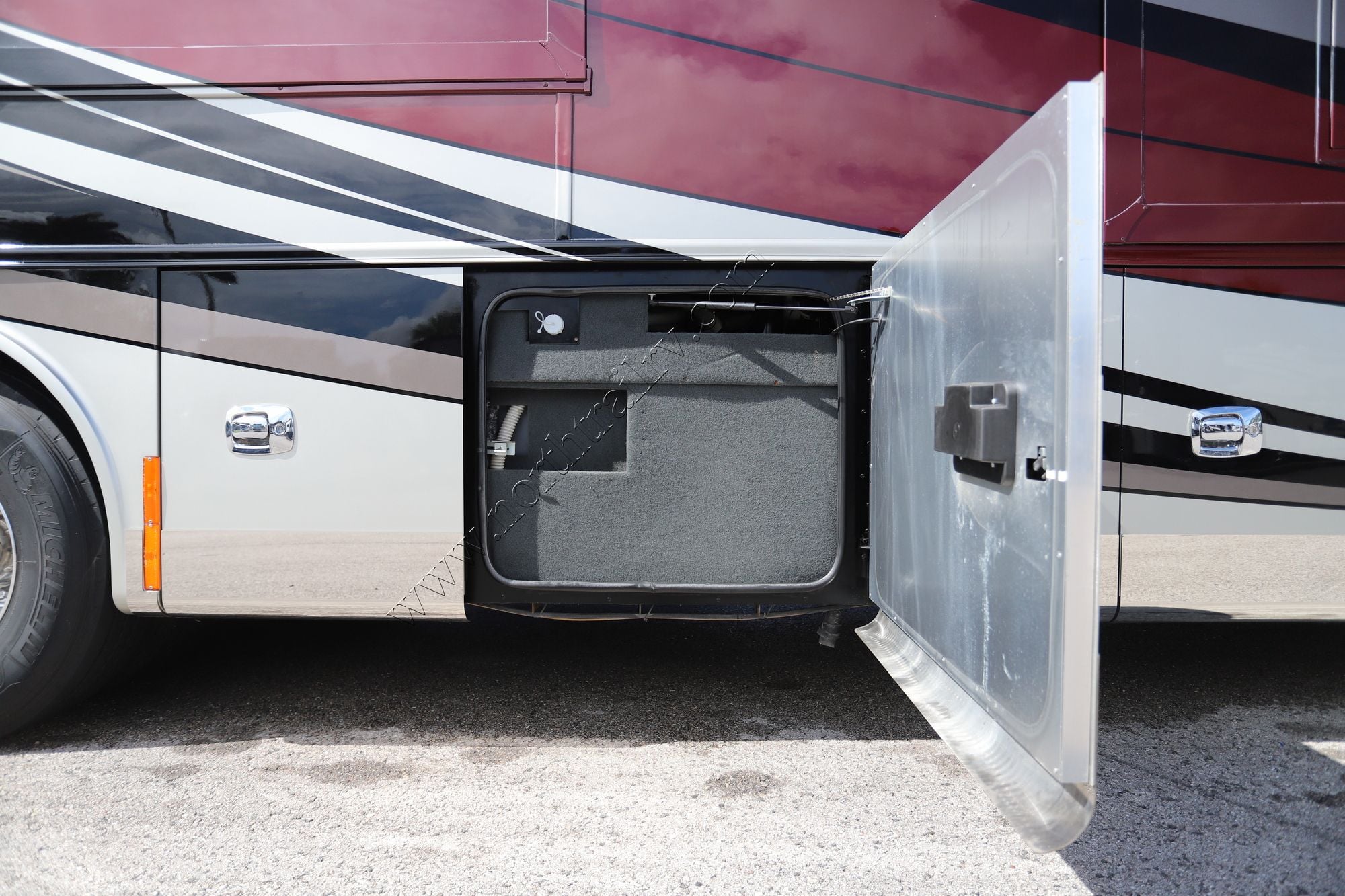 Used 2023 Tiffin Motor Homes Allegro Bus 45FP Class A  For Sale