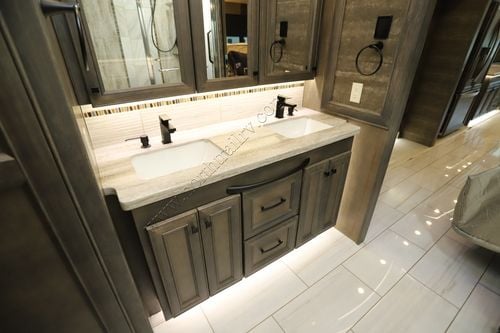 2023 Tiffin Motor Homes Allegro Bus 45FP