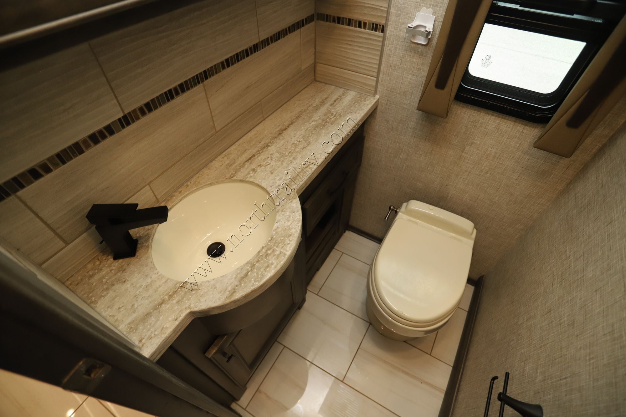 Used 2023 Tiffin Motor Homes Allegro Bus 45FP Class A  For Sale