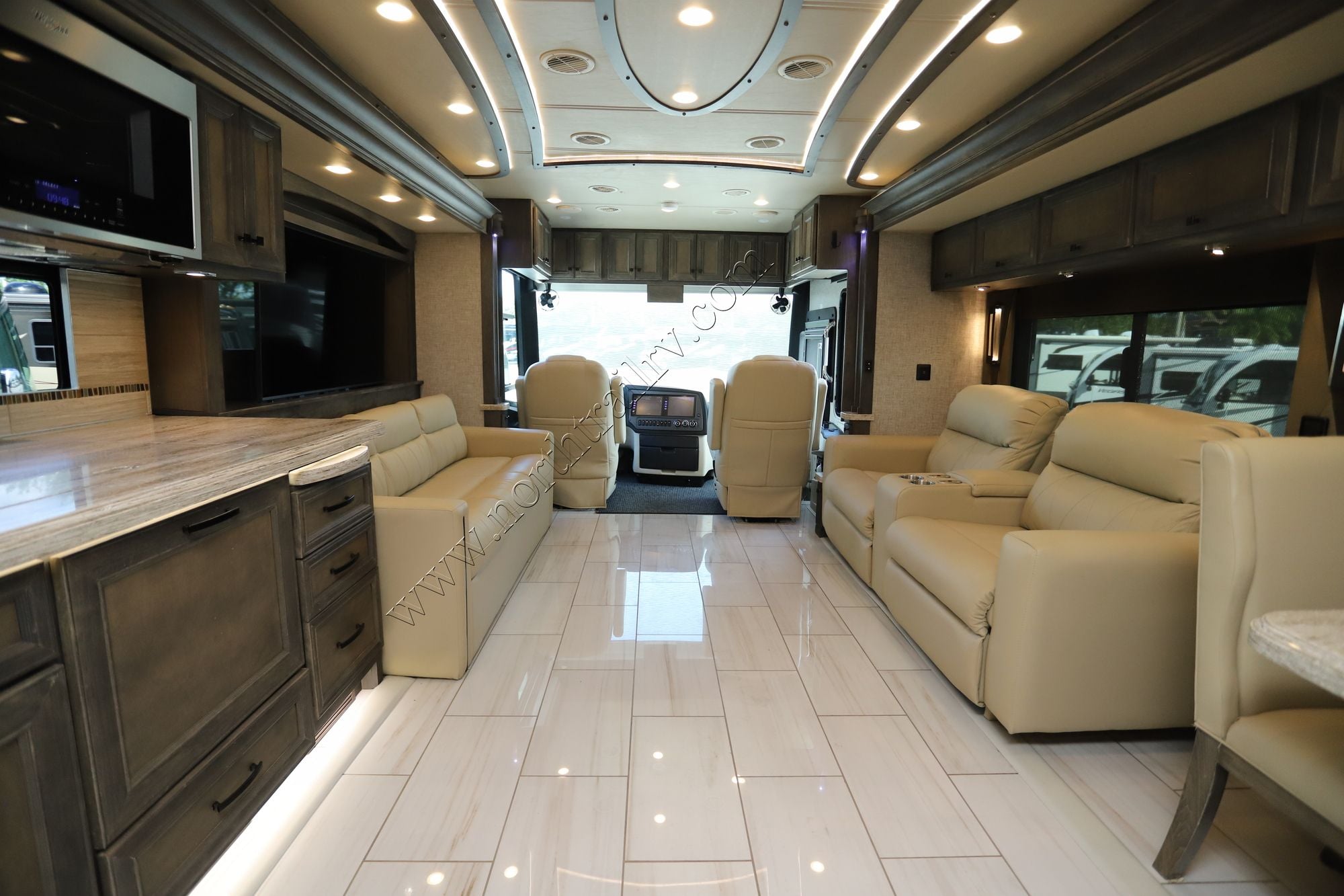 Used 2023 Tiffin Motor Homes Allegro Bus 45FP Class A  For Sale