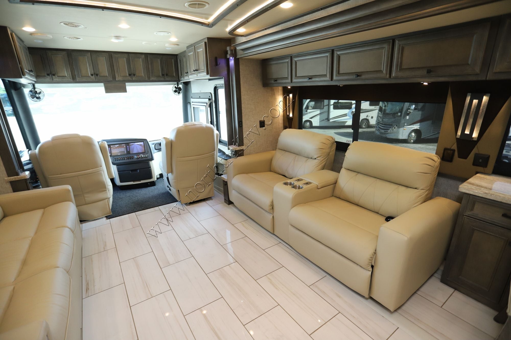 Used 2023 Tiffin Motor Homes Allegro Bus 45FP Class A  For Sale