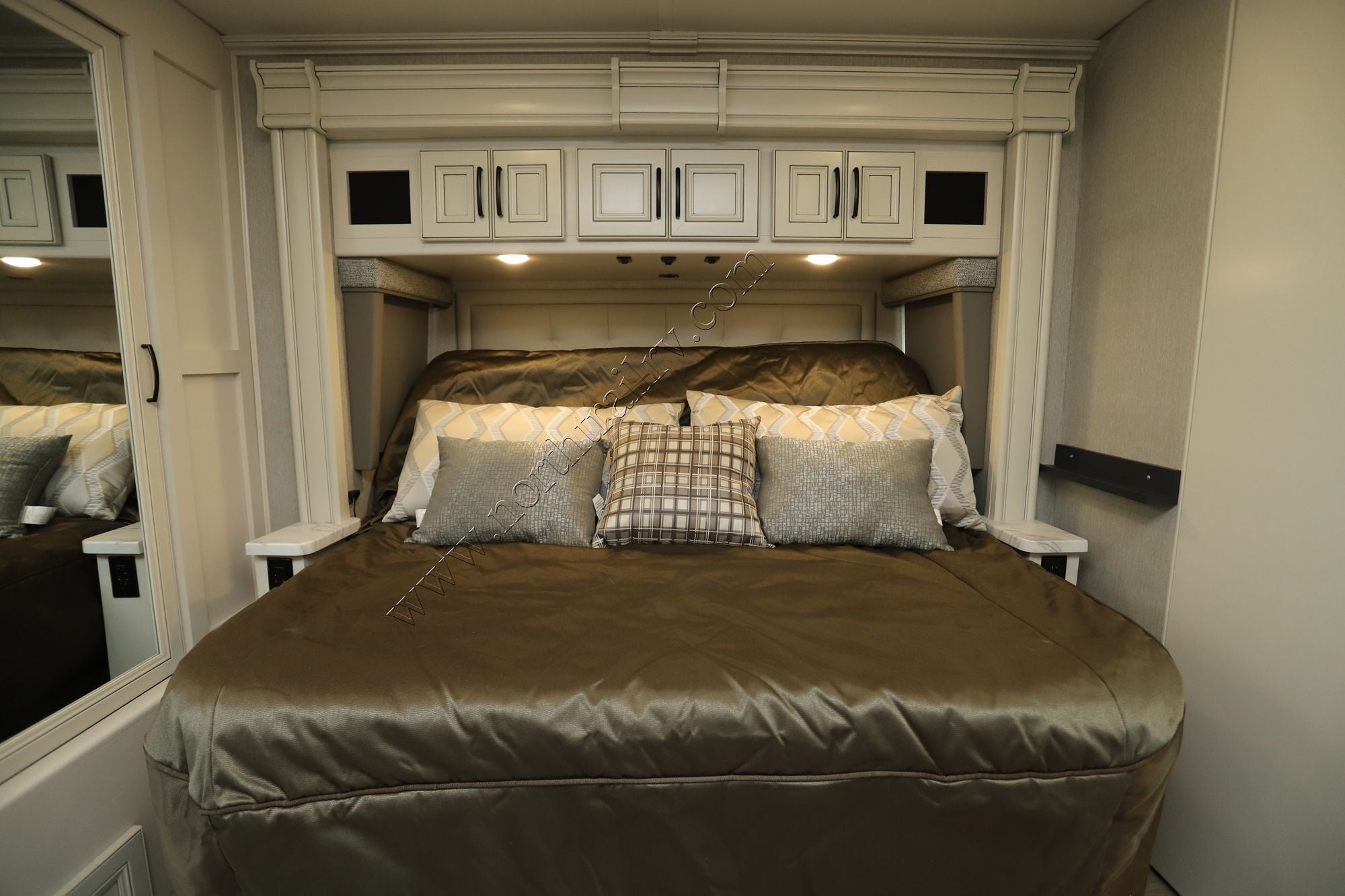 Used 2023 Fleetwood Frontier 34TG Class A  For Sale