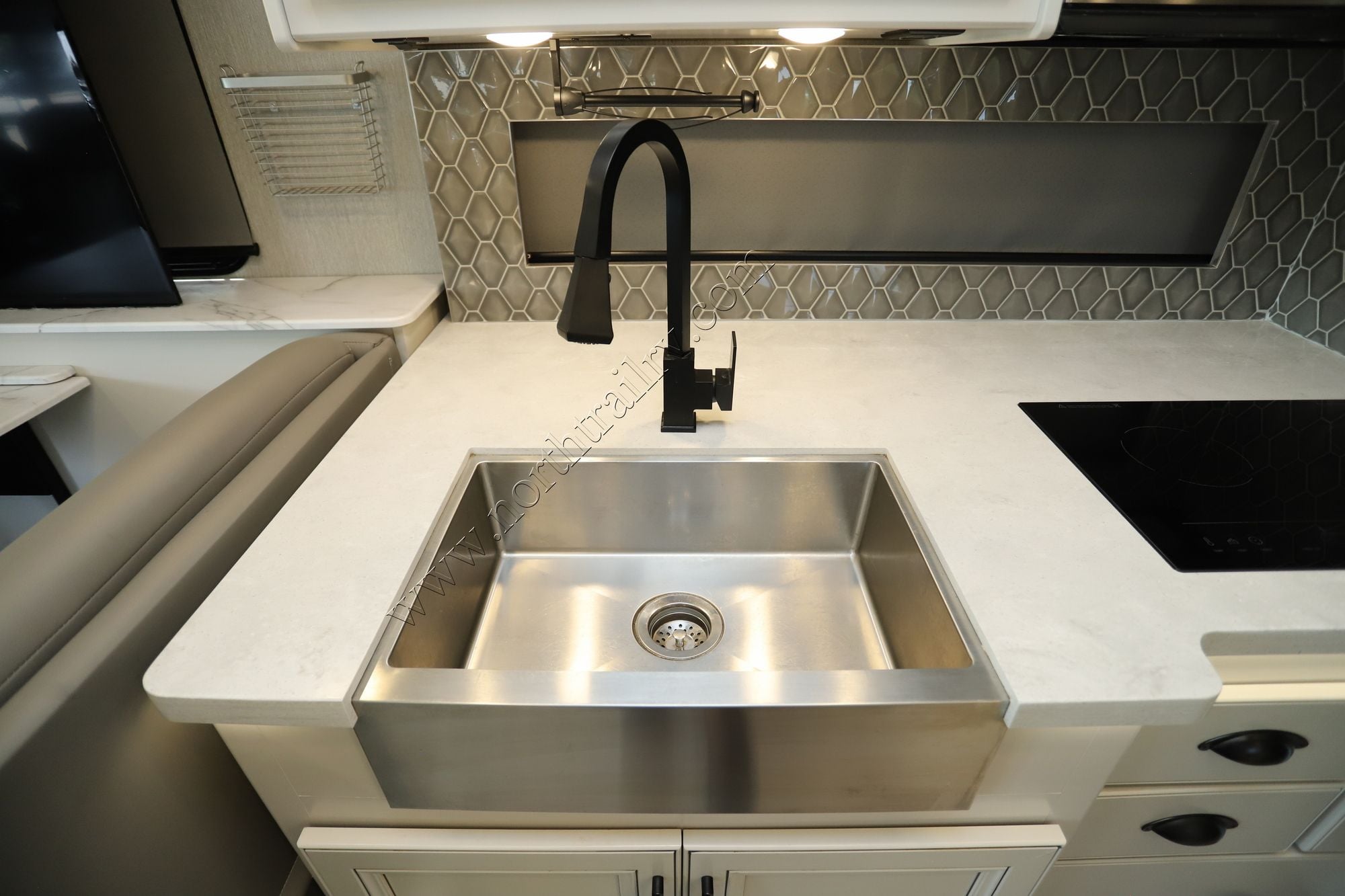 Used 2023 Fleetwood Frontier 34TG Class A  For Sale