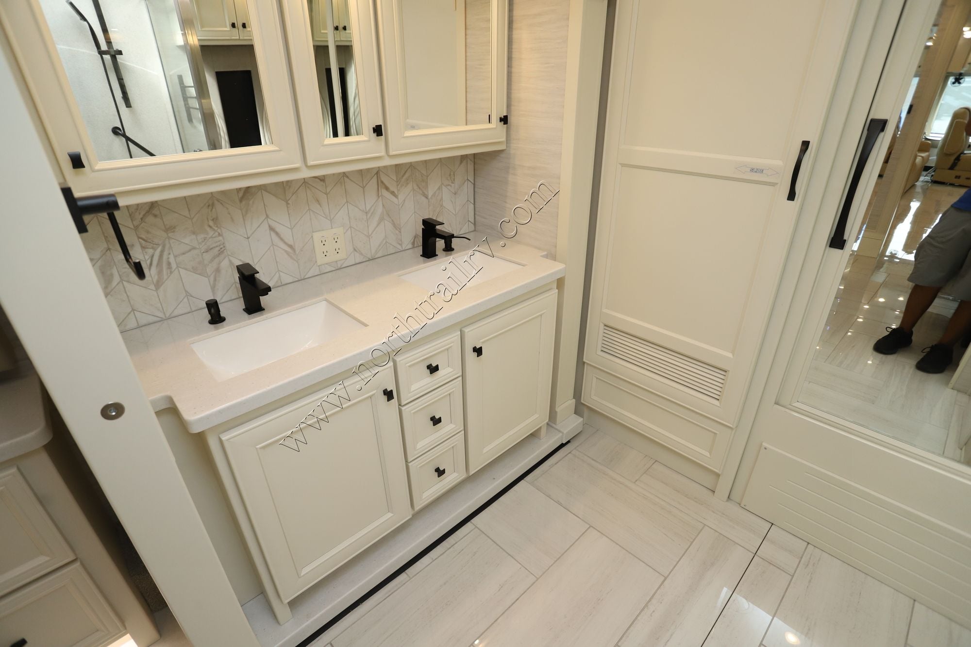 Used 2026 Tiffin Motor Homes Phaeton 40IH Class A  For Sale