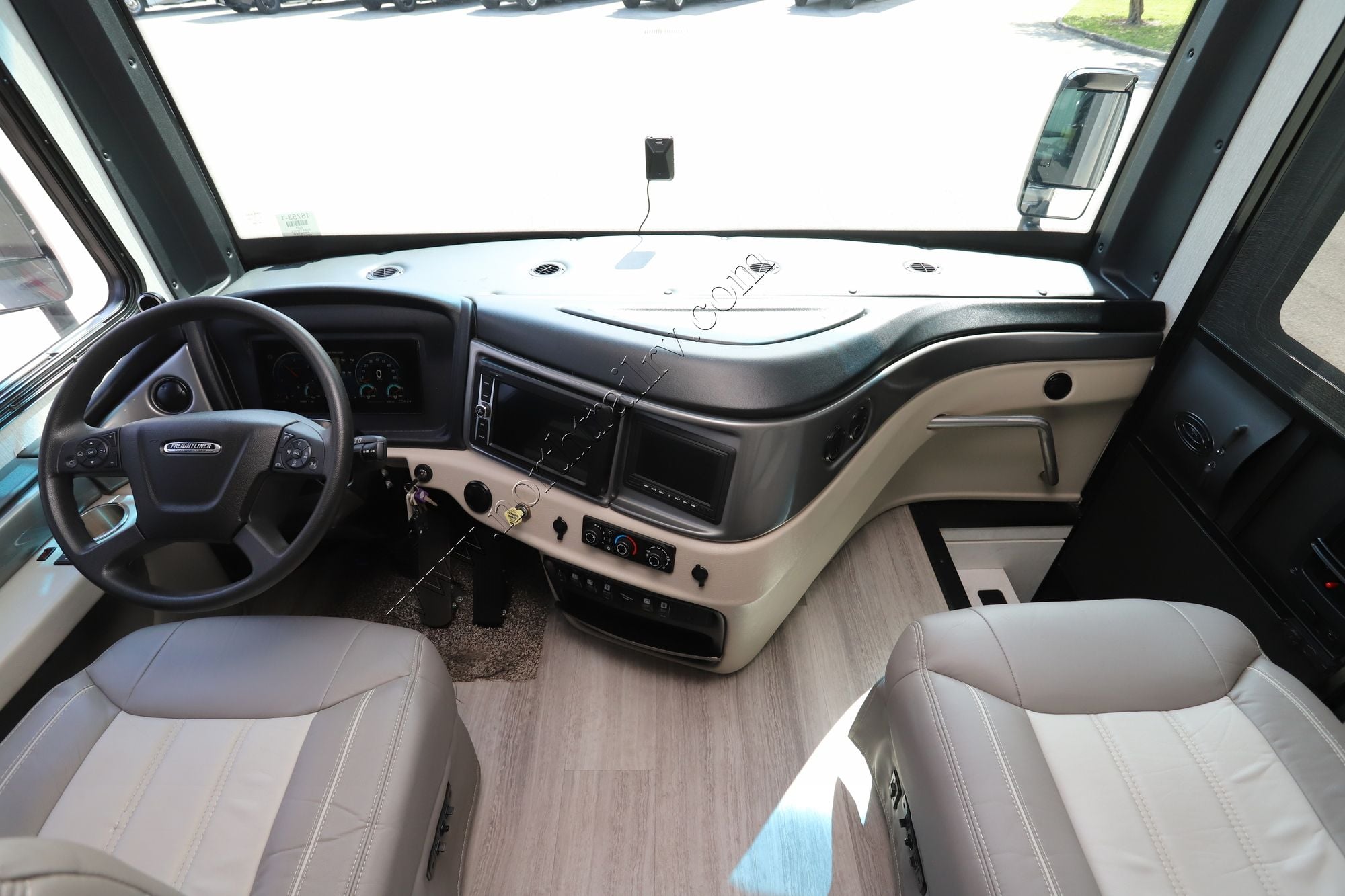 Used 2023 Fleetwood Frontier 34TG Class A  For Sale